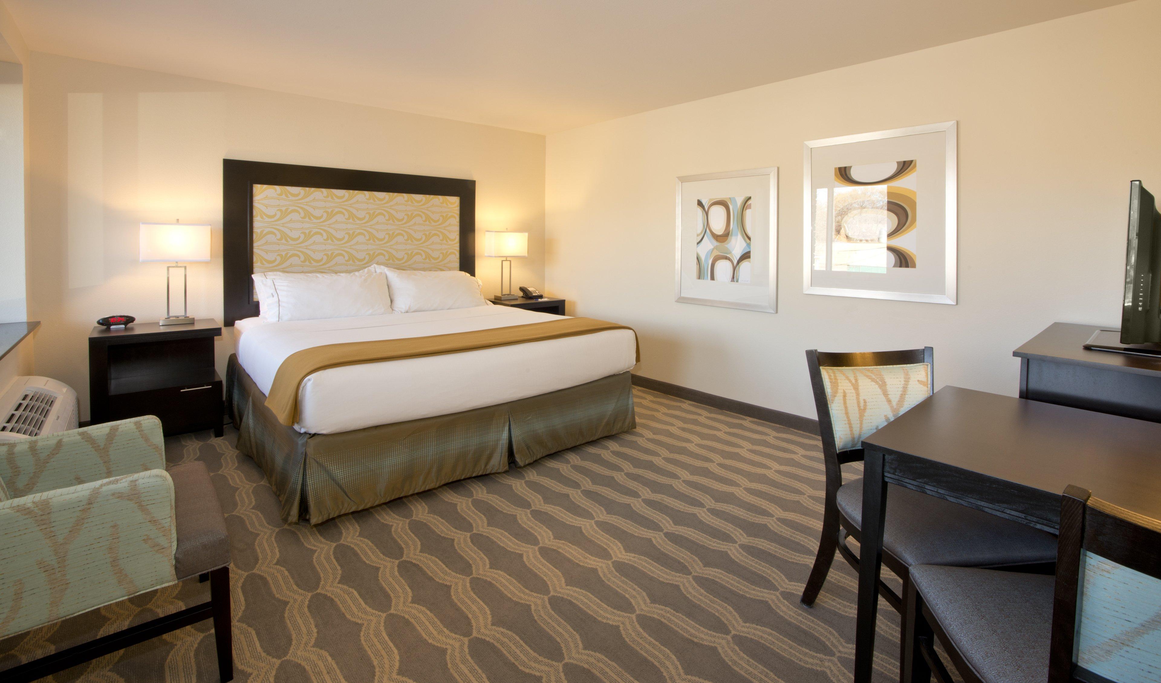 Holiday Inn Express & Suites Colorado Springs Central By Ihg Екстериор снимка